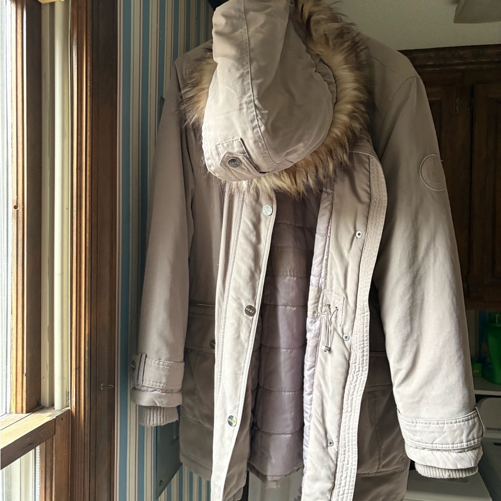 DKNY Women's Cream Teddy Jacket